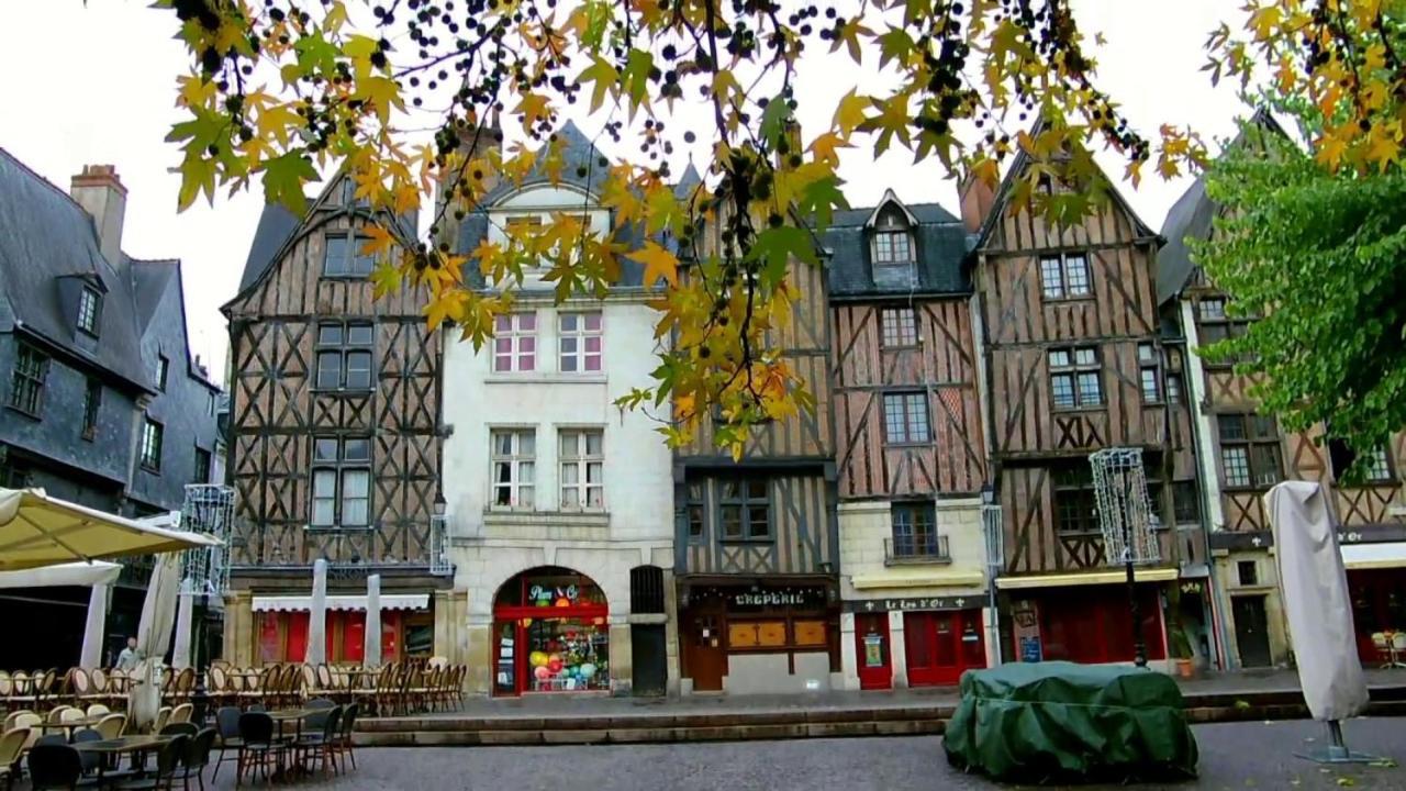 Le Catalane Apartment Tours Bagian luar foto